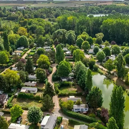 Mobil La Bataille Parque de Campismo